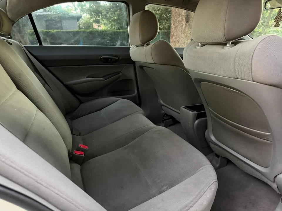 2010 Honda Civic 8th Gen - Image 10 of 10