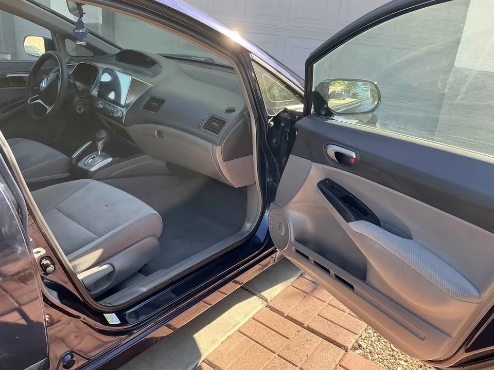 2010 Honda Civic 8th Gen - Image 7 of 15