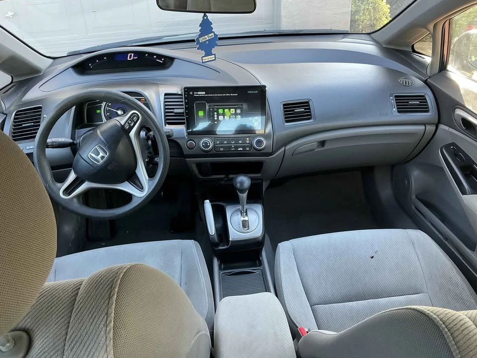 2010 Honda Civic 8th Gen - Image 8 of 15