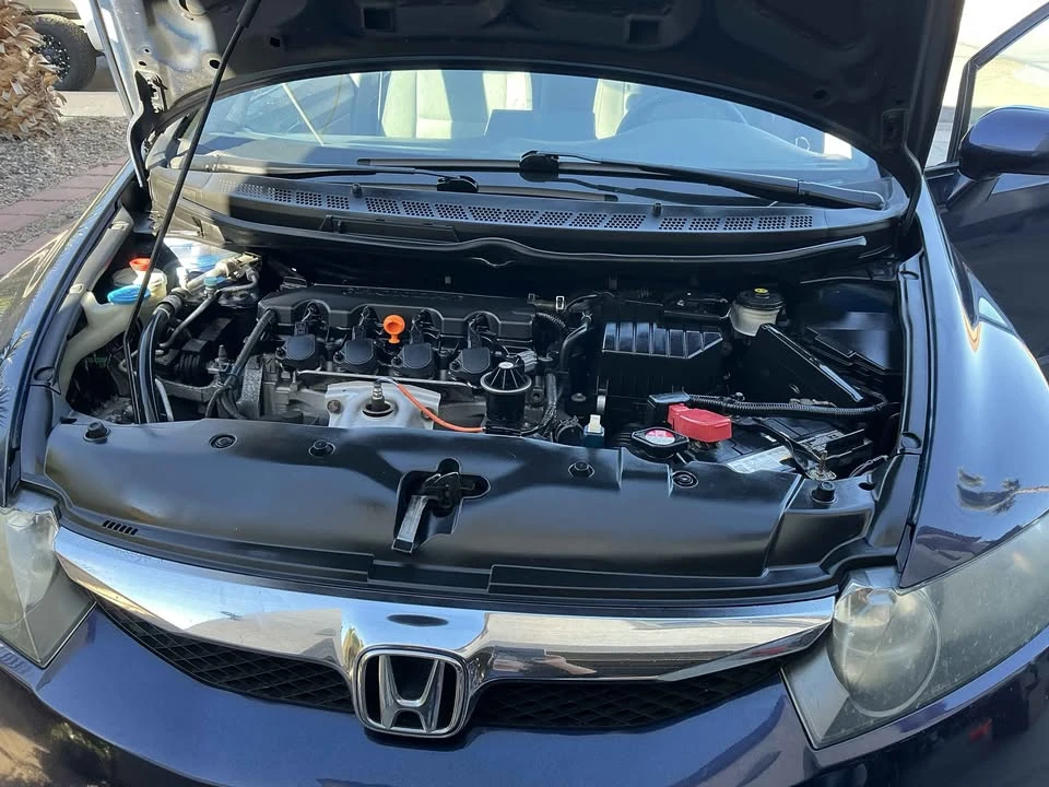 2010 Honda Civic 8th Gen - Image 6 of 15