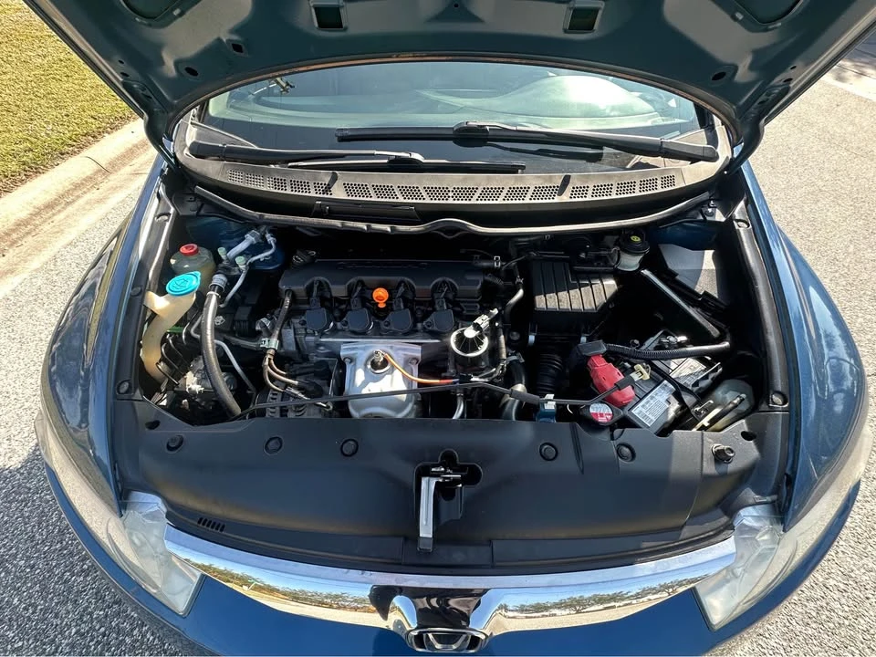 2010 Honda Civic 8th Gen - Image 3 of 14