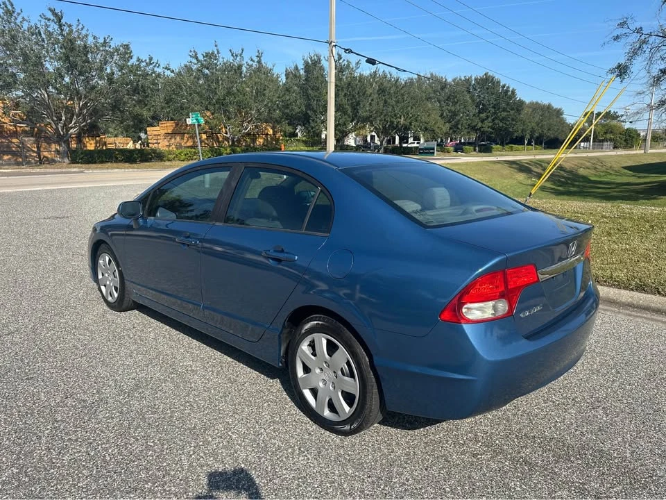 2010 Honda Civic 8th Gen - Image 10 of 14