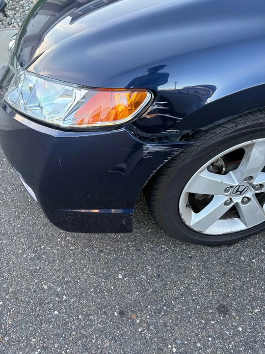 2010 Honda Civic 8th Gen - Image 7 of 12