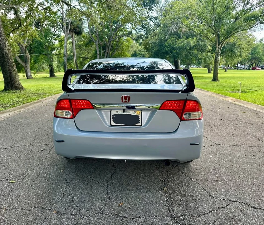2010 Honda Civic 8th Gen - Image 4 of 20
