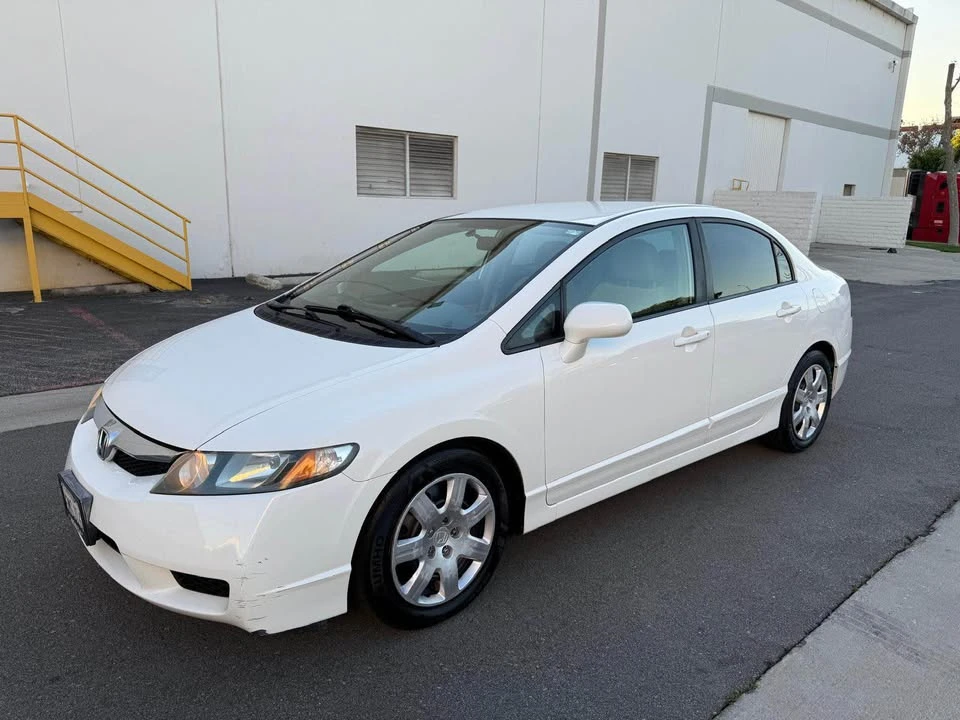 2010 Honda Civic 8th Gen - Image 11 of 11