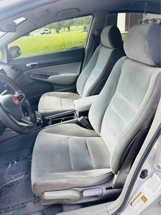 2010 Honda Civic 8th Gen - Image 9 of 20