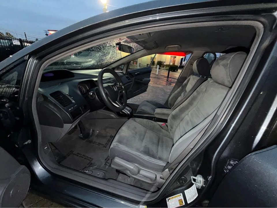 2010 Honda Civic 8th Gen - Image 13 of 15
