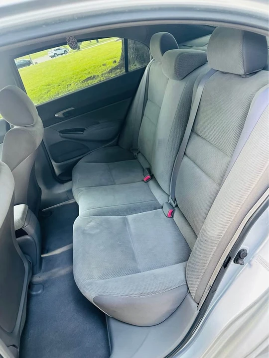 2010 Honda Civic 8th Gen - Image 10 of 20