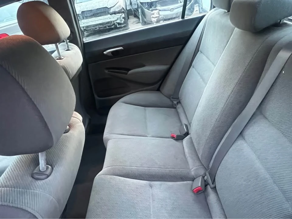 2010 Honda Civic 8th Gen - Image 7 of 12