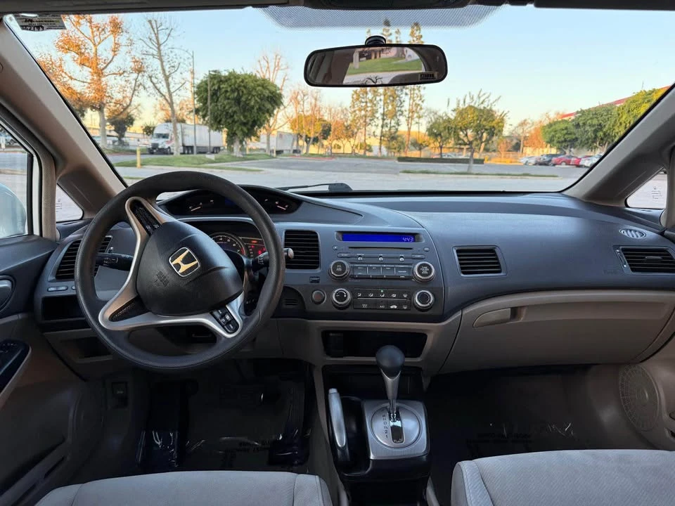 2010 Honda Civic 8th Gen - Image 6 of 11