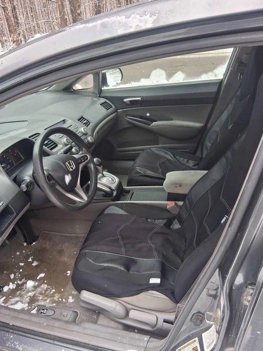 2010 Honda Civic 8th Gen - Image 7 of 10