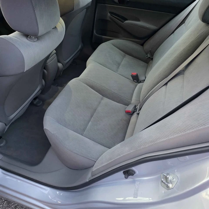 2010 Honda Civic 8th Gen - Image 10 of 11