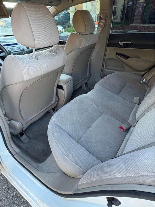 2010 Honda Civic 8th Gen - Image 11 of 13