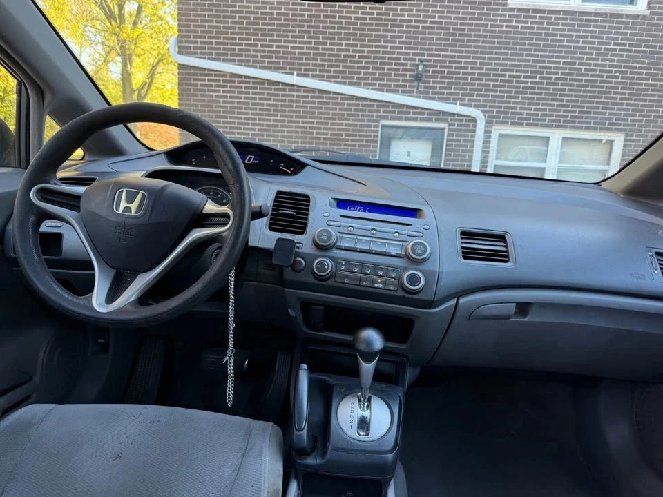 2010 Honda Civic 8th Gen - Image 6 of 10