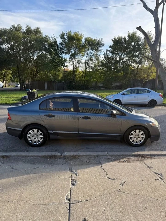 2010 Honda Civic 8th Gen - Image 6 of 14