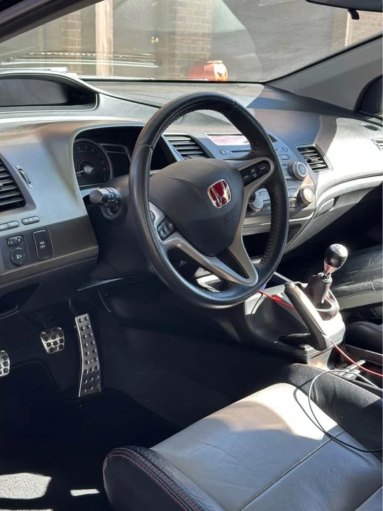 2010 Honda Civic Si 8th Gen - Image 8 of 14