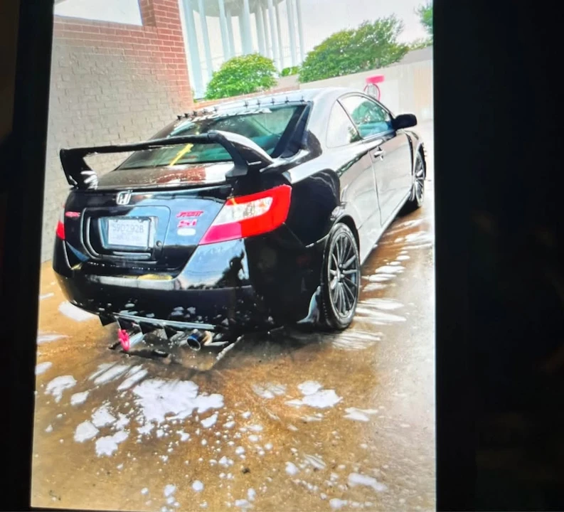 2010 Honda Civic Si 8th Gen - Image 3 of 4