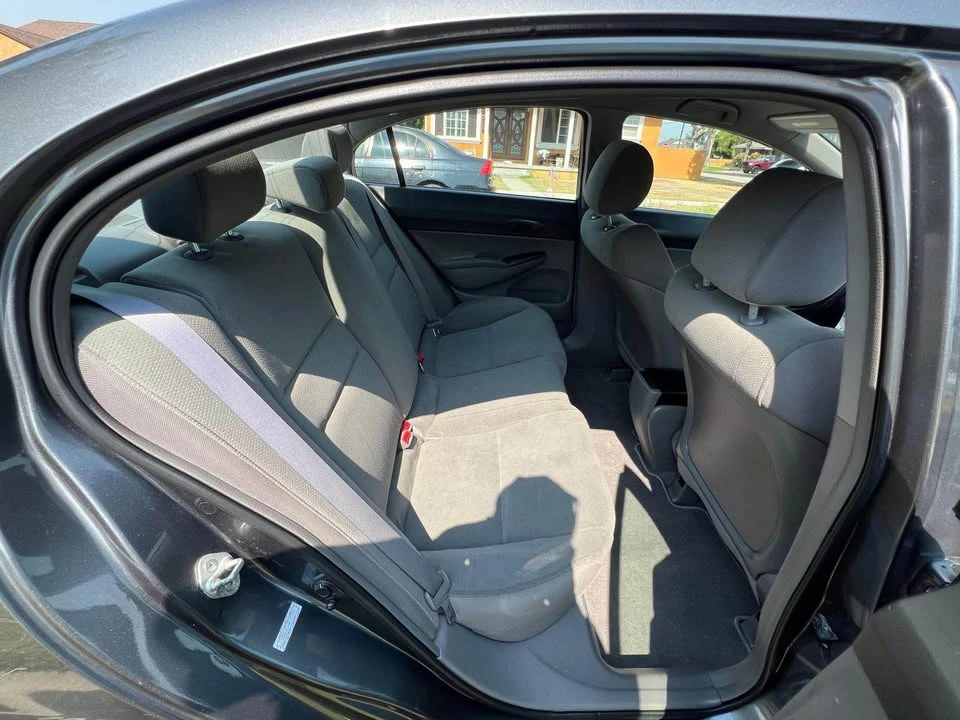2010 Honda Civic 8th Gen - Image 13 of 15