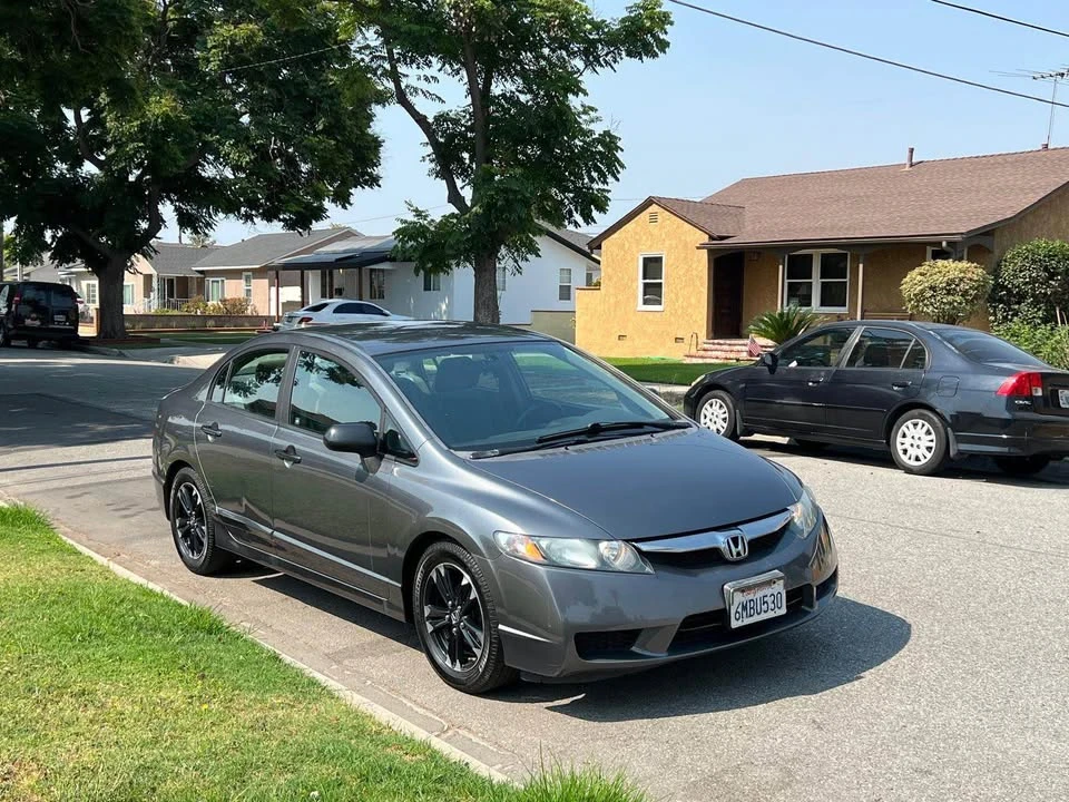 2010 Honda Civic 8th Gen - Image 7 of 15