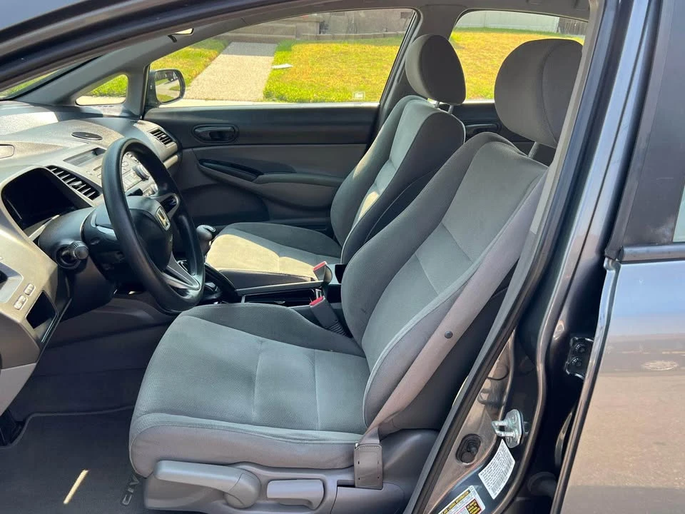 2010 Honda Civic 8th Gen - Image 12 of 15