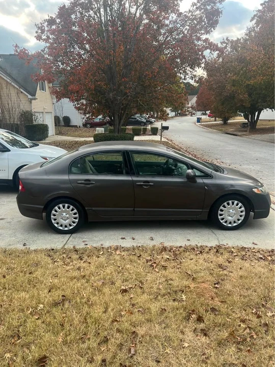 2010 Honda Civic 8th Gen - Image 8 of 10