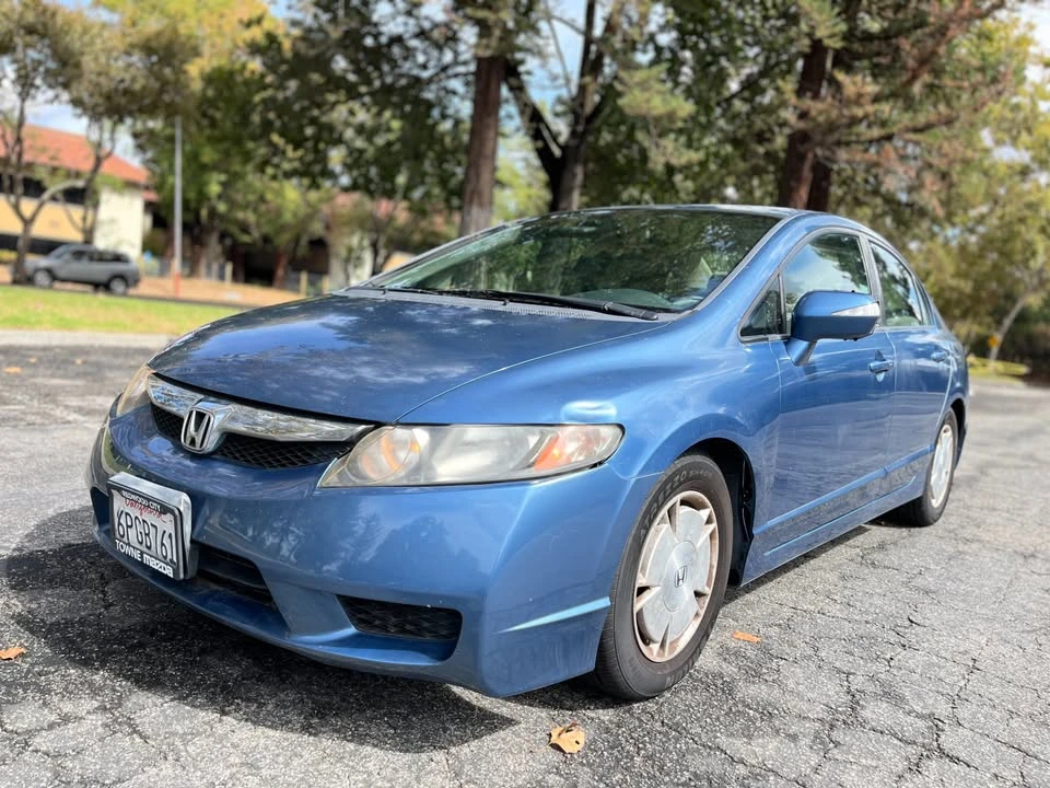 2010 Honda Civic 8th Gen - Image 8 of 18