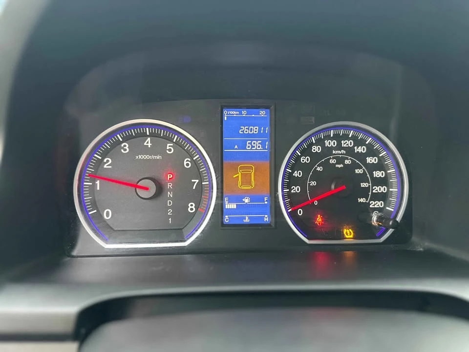 2010 Honda CR-V 3rd Gen - Image 6 of 12