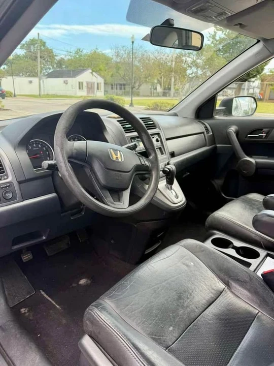 2010 Honda CR-V 3rd Gen - Image 8 of 16