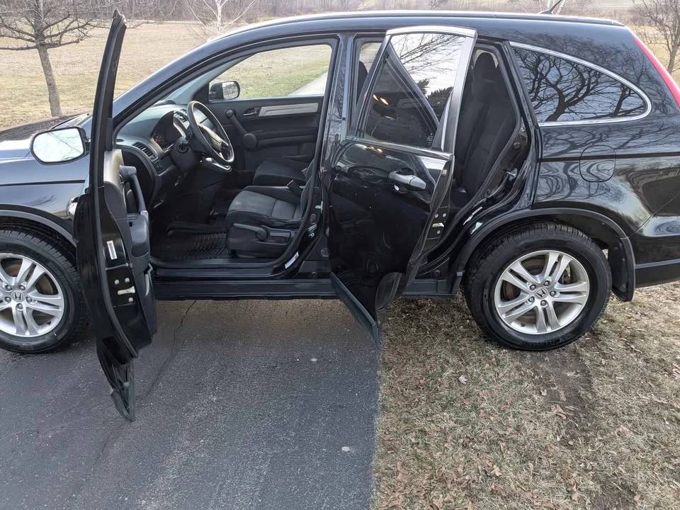 2010 Honda CR-V 3rd Gen - Image 6 of 10
