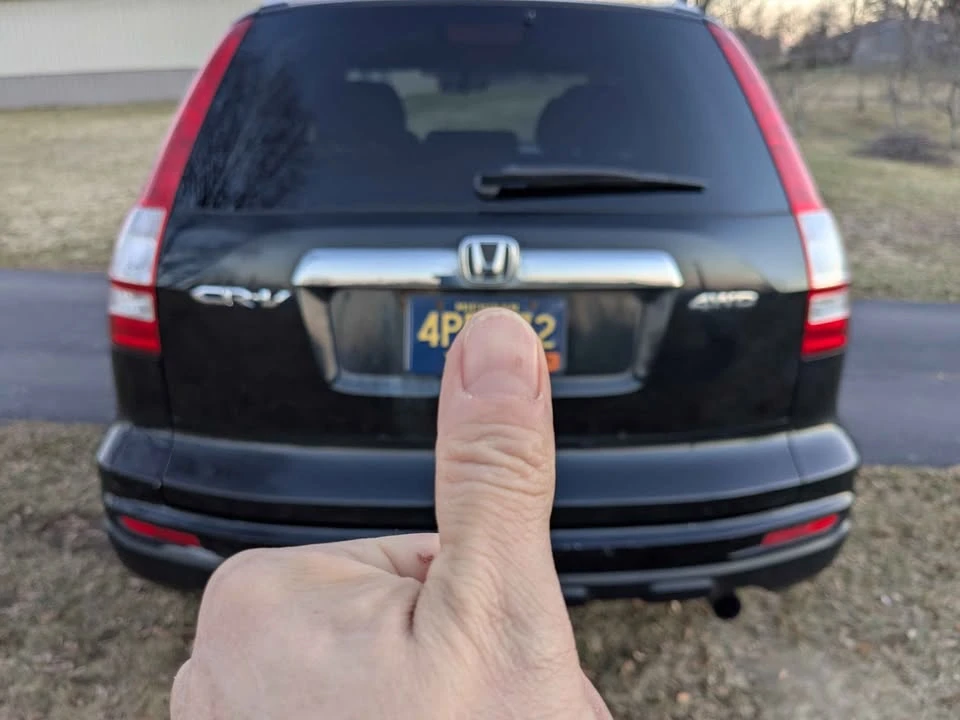 2010 Honda CR-V 3rd Gen - Image 4 of 10