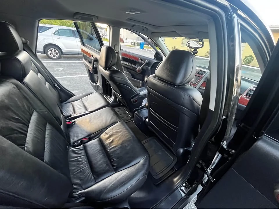 2010 Honda CR-V 3rd Gen - Image 8 of 12
