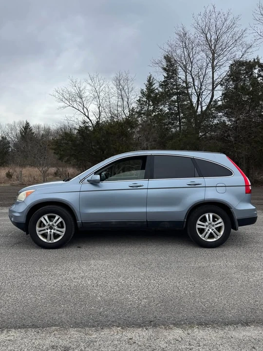 2010 Honda CR-V 3rd Gen - Image 2 of 17