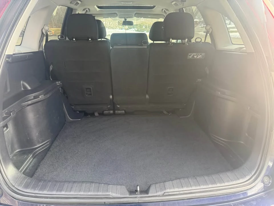 2010 Honda CR-V 3rd Gen - Image 2 of 11