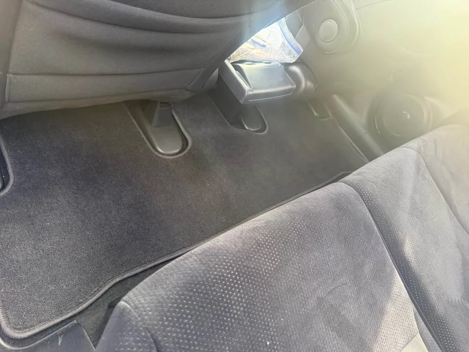 2010 Honda CR-V 3rd Gen - Image 4 of 11
