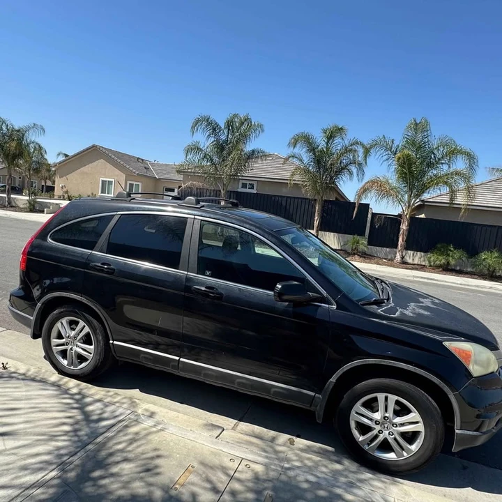 2010 Honda CR-V 3rd Gen - Image 4 of 10