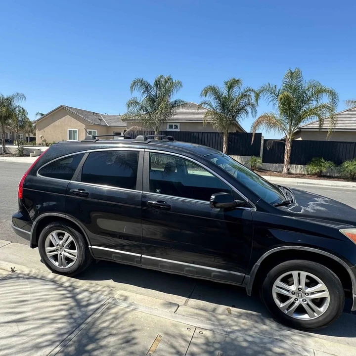 2010 Honda CR-V 3rd Gen - Image 5 of 10