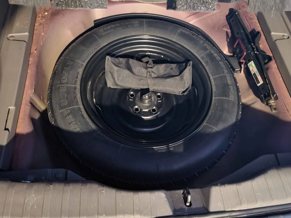 2010 Honda CR-V 3rd Gen - Image 15 of 20
