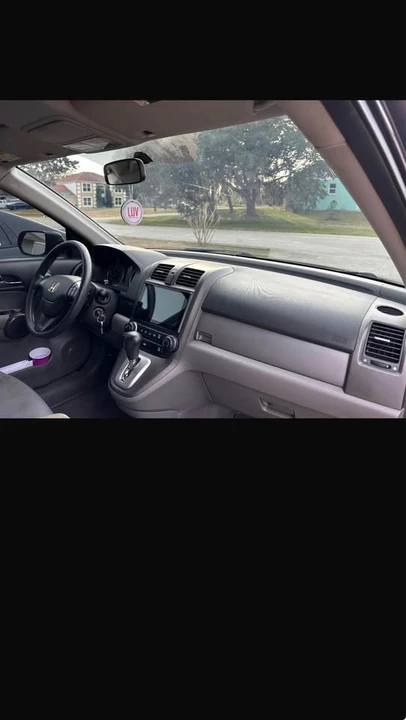 2010 Honda CR-V 3rd Gen - Image 6 of 11