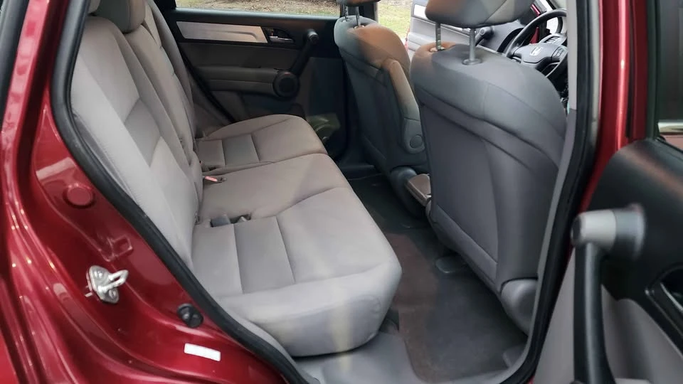 2010 Honda CR-V 3rd Gen - Image 13 of 18