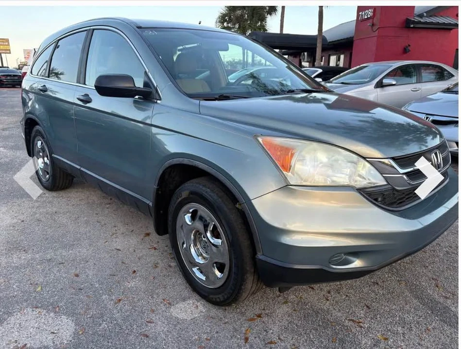 2010 Honda CR-V 3rd Gen - Image 3 of 4