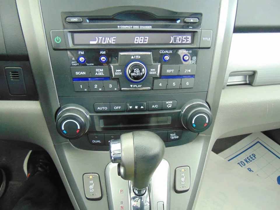 2010 Honda CR-V 3rd Gen - Image 13 of 17
