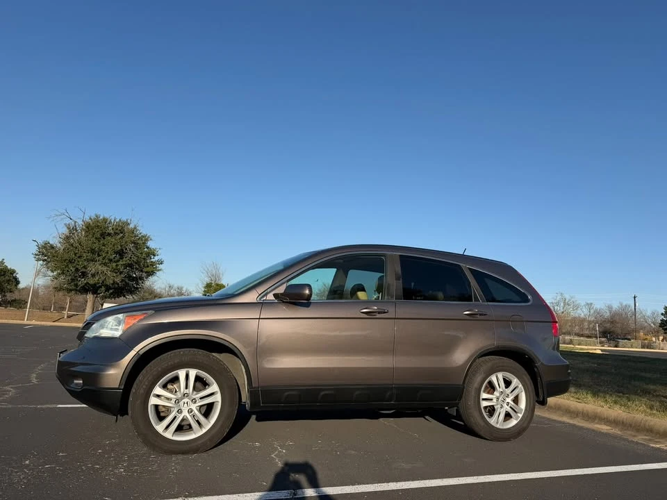 2010 Honda CR-V 3rd Gen - Image 2 of 19