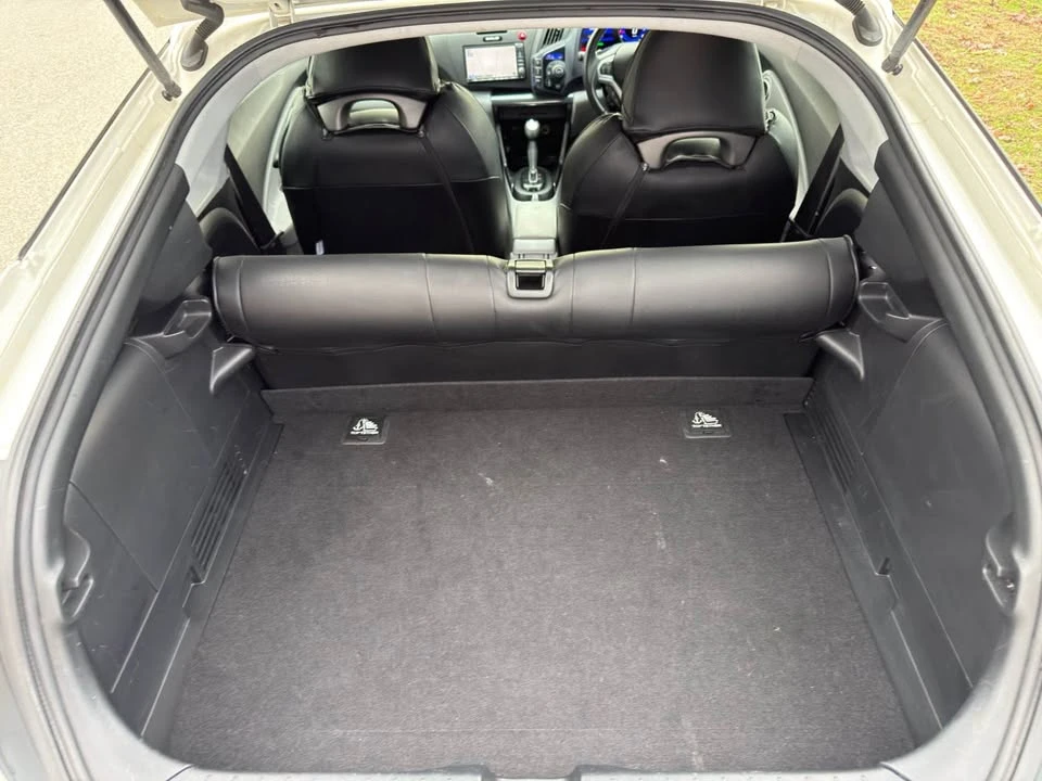 2010 Honda CR-Z - Image 10 of 11