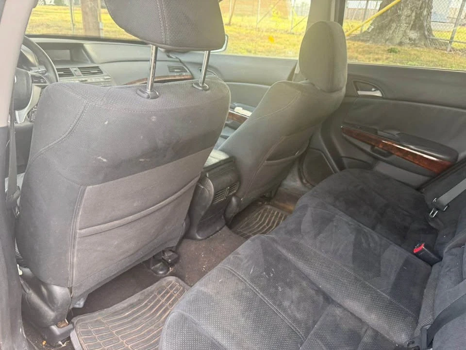 2010 Honda Accord 8th Gen - Image 7 of 14