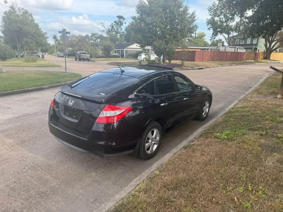 2010 Honda Accord 8th Gen - Image 2 of 14