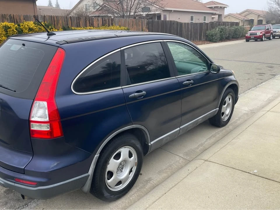 2010 Honda CR-V 3rd Gen - Image 2 of 8