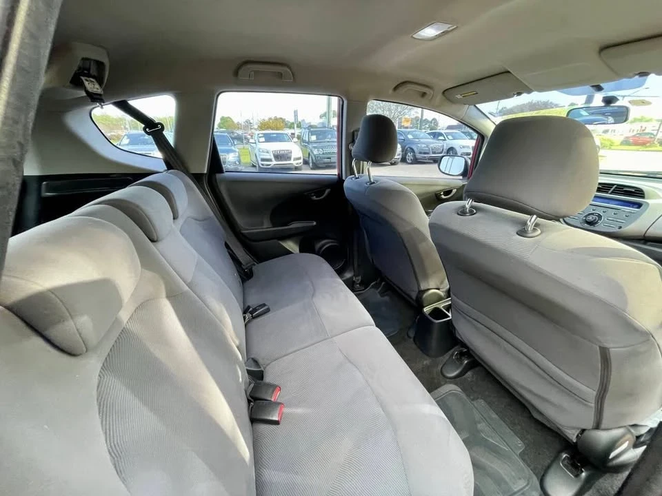 2010 Honda Fit - Image 18 of 20