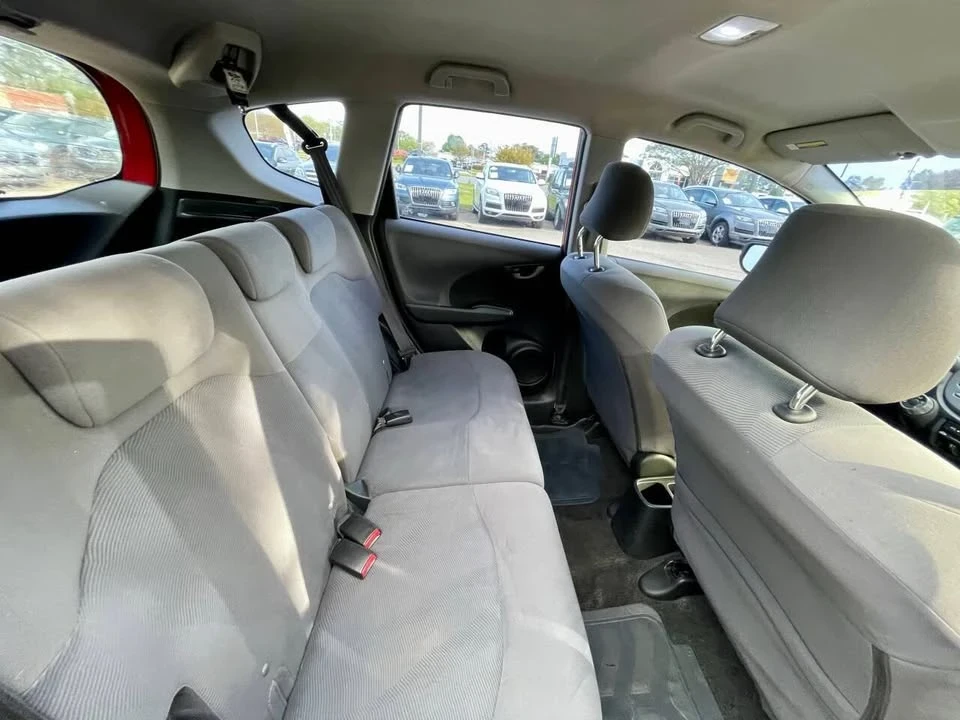 2010 Honda Fit - Image 19 of 20