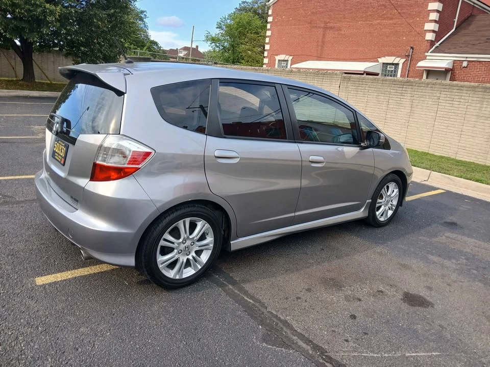 2010 Honda Fit - Image 3 of 14