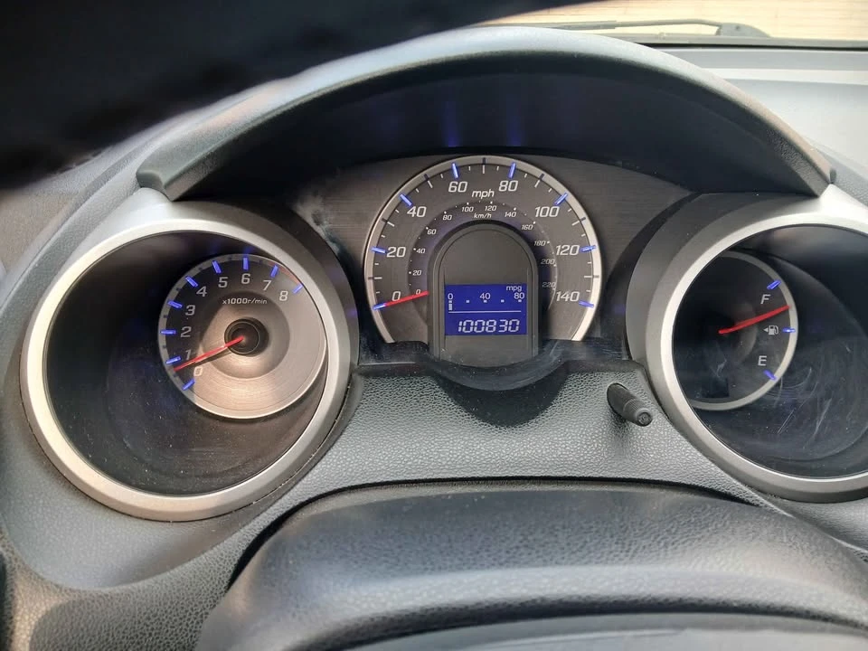2010 Honda Fit - Image 7 of 14